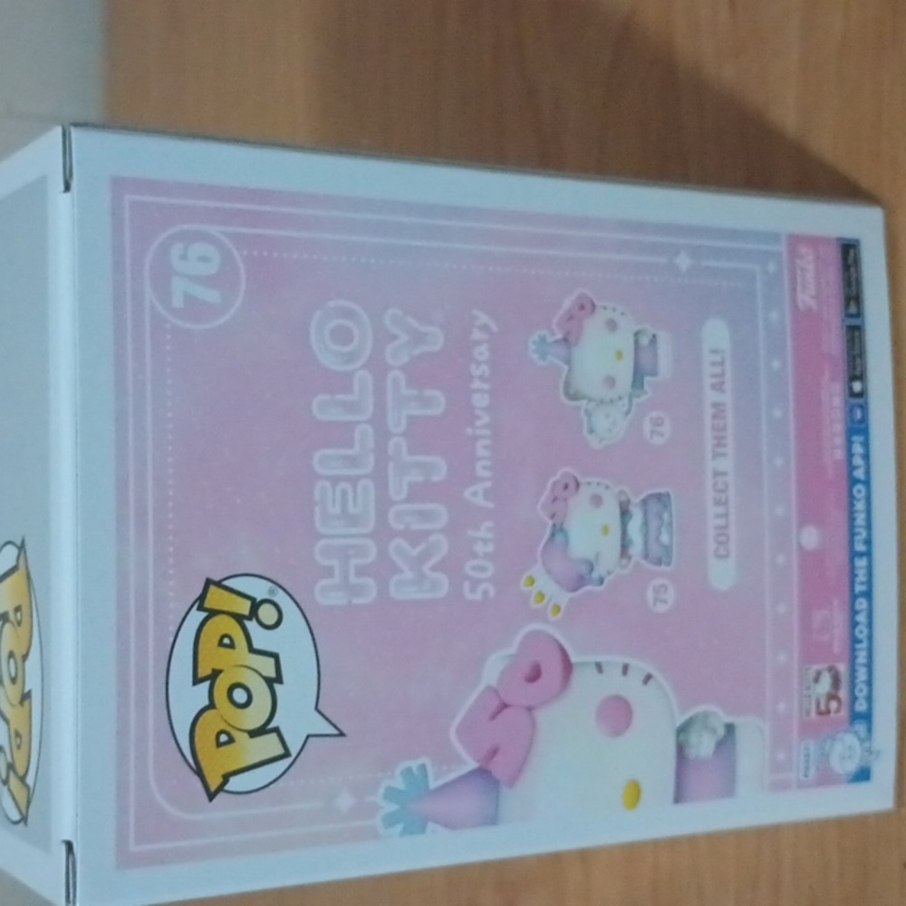 Hello Kitty 50th Anniversary Funko Pop - Picture 3 of 8